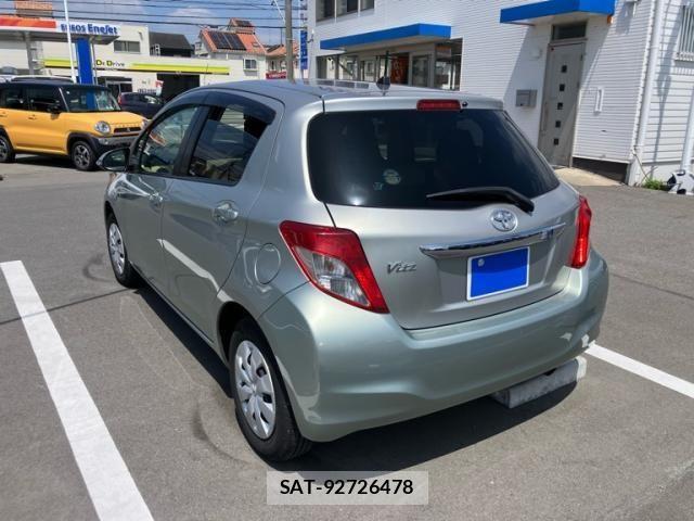 Toyota VITZ 2013-08 7226715-5
