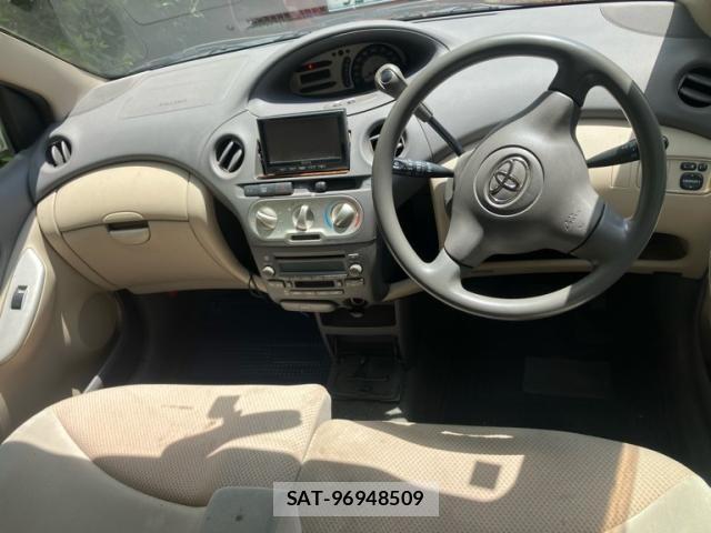 Toyota VITZ 2003-05 7226688-14
