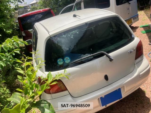 Toyota VITZ 2003-05 7226688-2