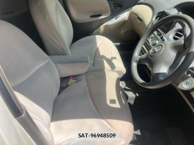 Toyota VITZ 2003-05 7226688-5