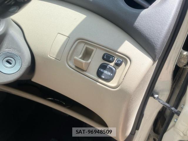 Toyota VITZ 2003-05 7226688-7