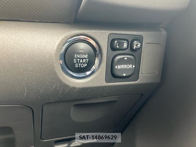 Toyota VITZ 2009-07 7226690-9