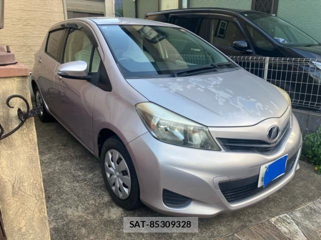 Toyota VITZ 2012-06 7226713-1