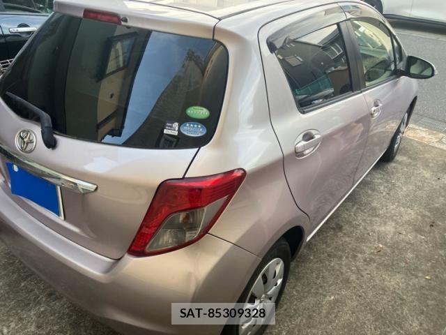 Toyota VITZ 2012-06 7226713-2