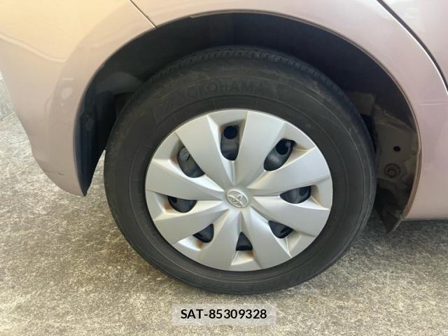 Toyota VITZ 2012-06 7226713-5