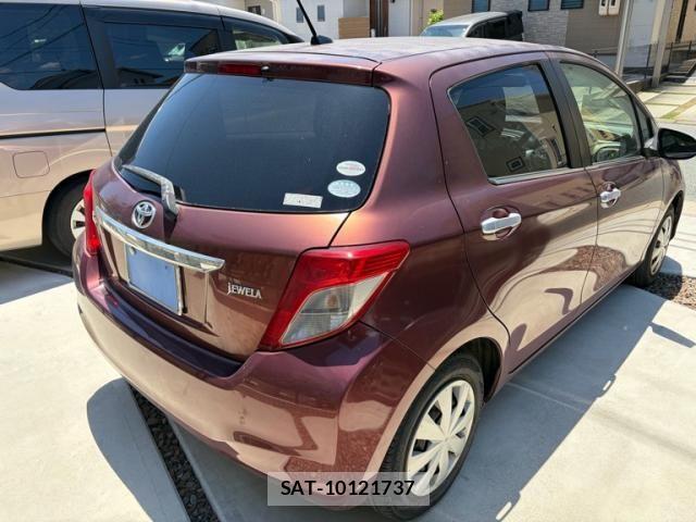Toyota VITZ 2011-06 7226704-5
