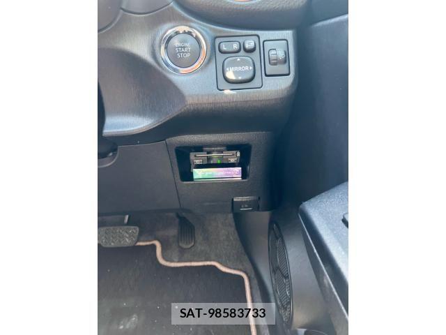 Toyota VITZ 2014-06 7226718-20