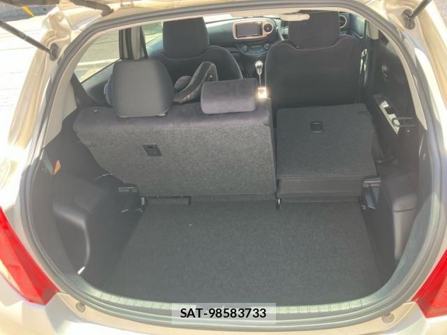 Toyota VITZ 2014-06 7226718-7