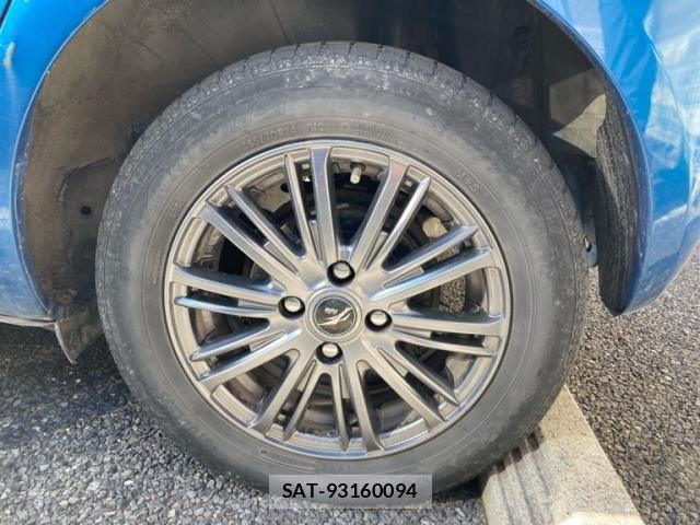 Toyota VITZ 2007-12 7226687-11