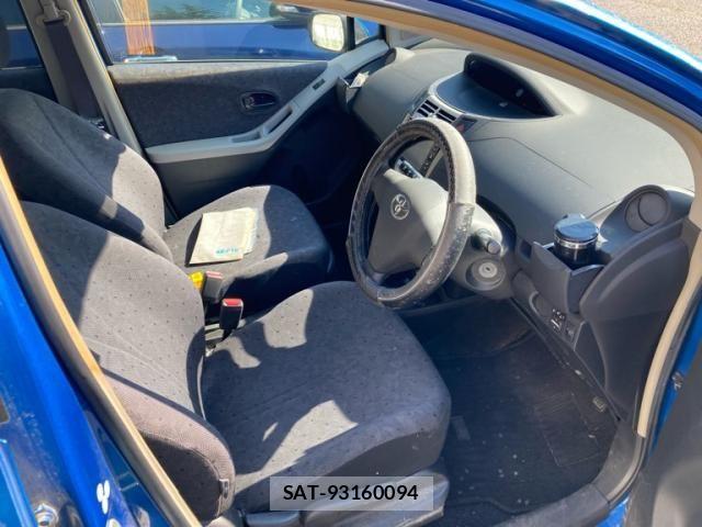 Toyota VITZ 2007-12 7226687-13