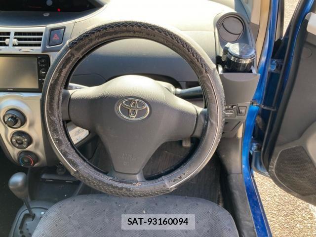 Toyota VITZ 2007-12 7226687-18