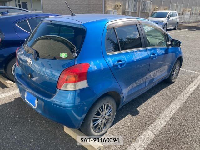 Toyota VITZ 2007-12 7226687-3