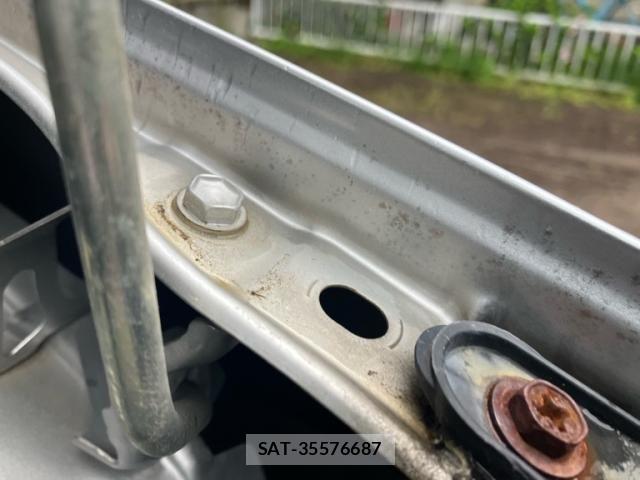 Toyota VITZ 2013-07 7226714-10
