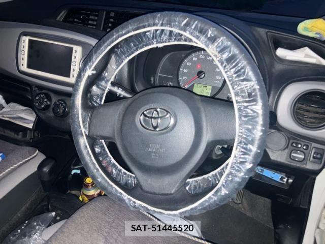 Toyota VITZ 2011-06 7226707-8