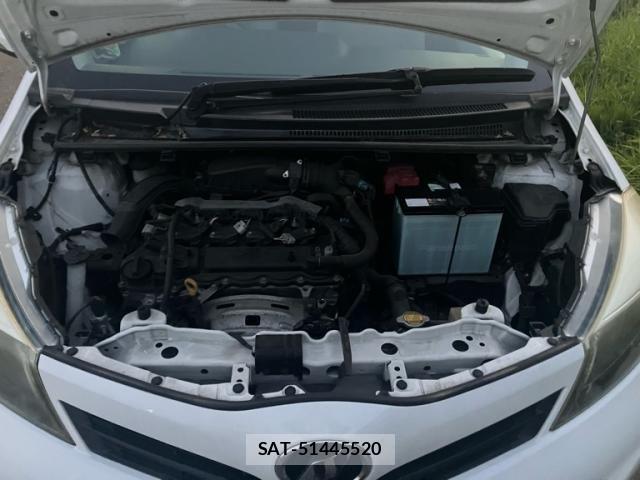 Toyota VITZ 2011-06 7226707-13