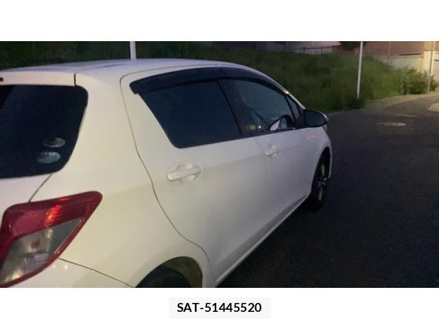 Toyota VITZ 2011-06 7226707-22