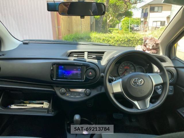 Toyota VITZ 2013-09 7226717-12