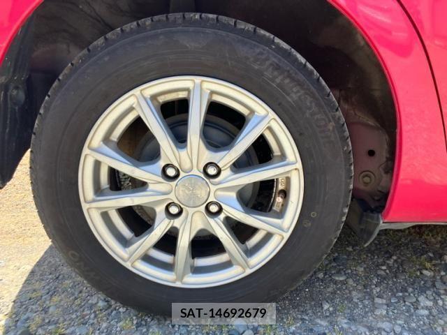 Toyota VITZ 2014-09 7226722-16