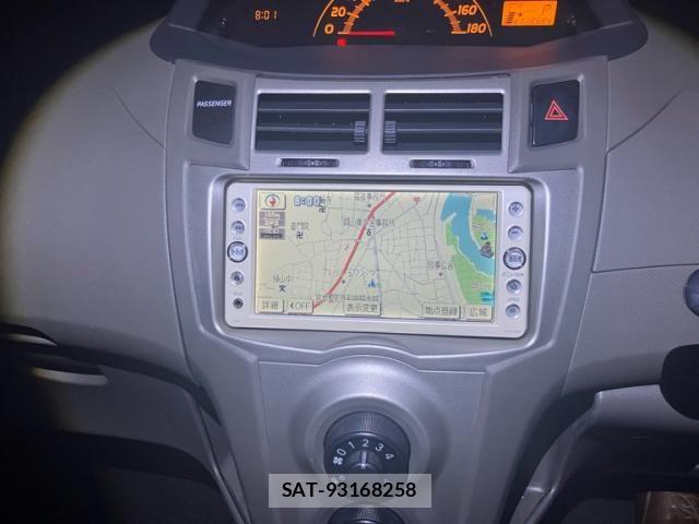 Toyota VITZ 2010-10 7226695-11