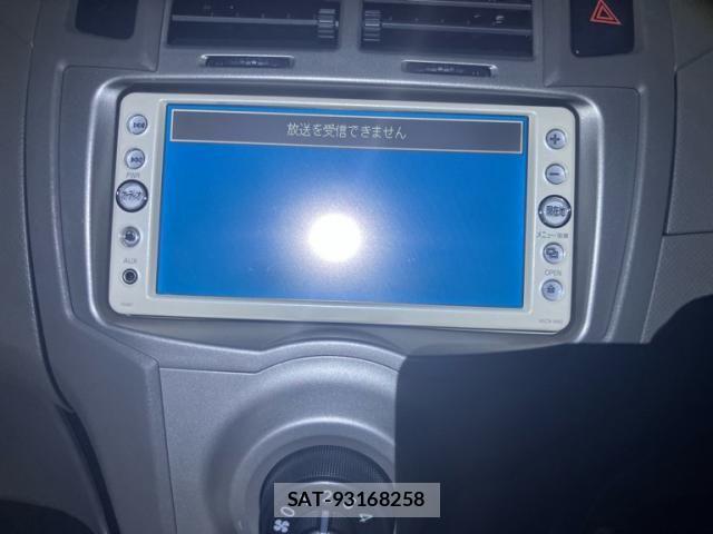 Toyota VITZ 2010-10 7226695-12