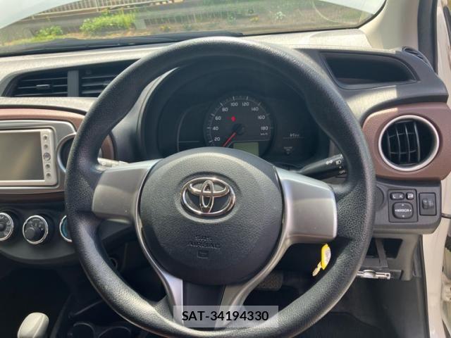 Toyota VITZ 2011-02 7226699-16