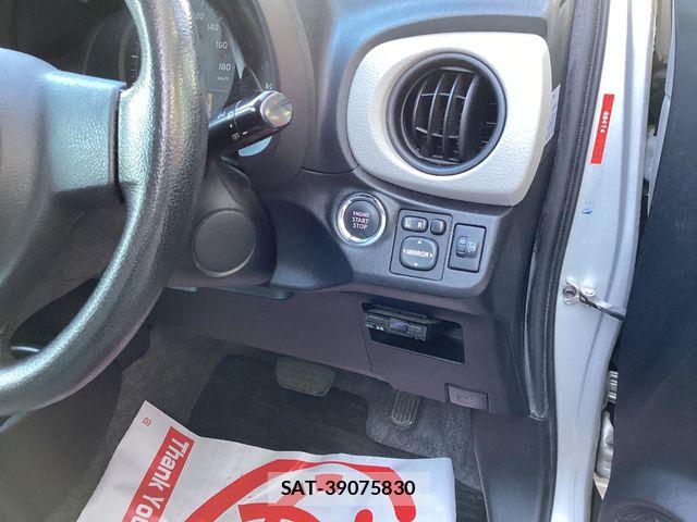 Toyota VITZ 2011-05 7226698-9