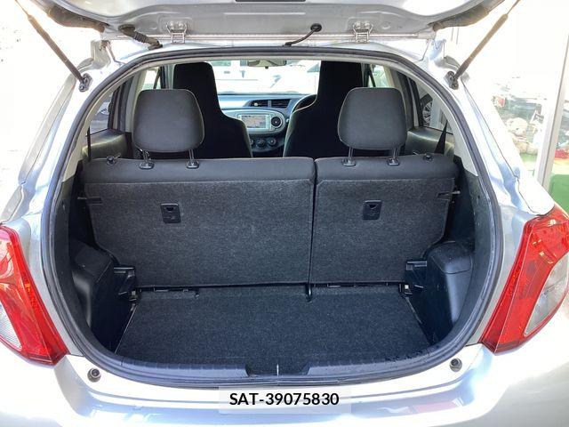 Toyota VITZ 2011-05 7226698-12
