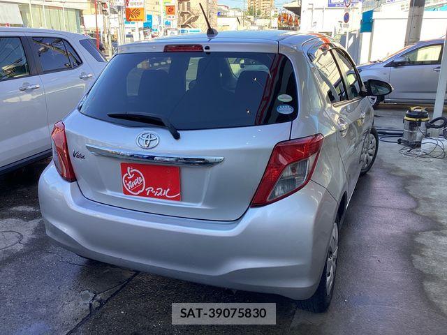 Toyota VITZ 2011-05 7226698-2