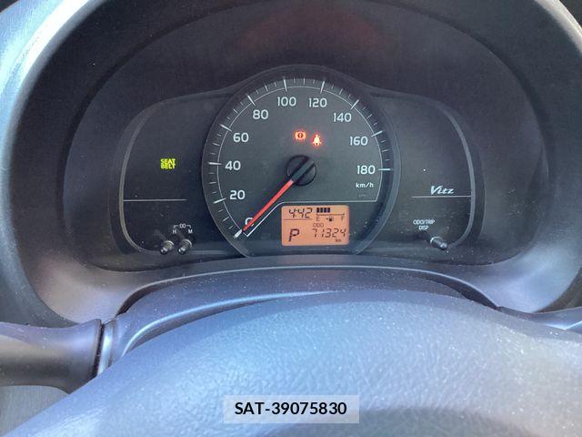 Toyota VITZ 2011-05 7226698-8