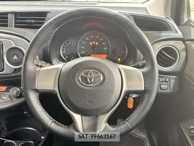 Toyota VITZ 2011-08 7226710-9