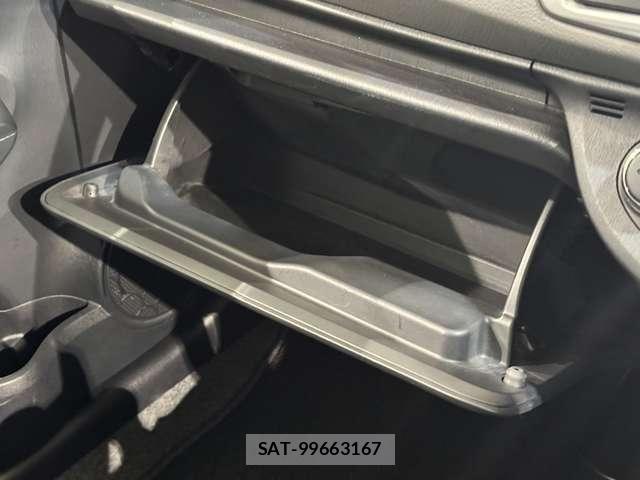 Toyota VITZ 2011-08 7226710-16