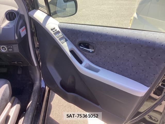 Toyota VITZ 2008-10 7226686-7