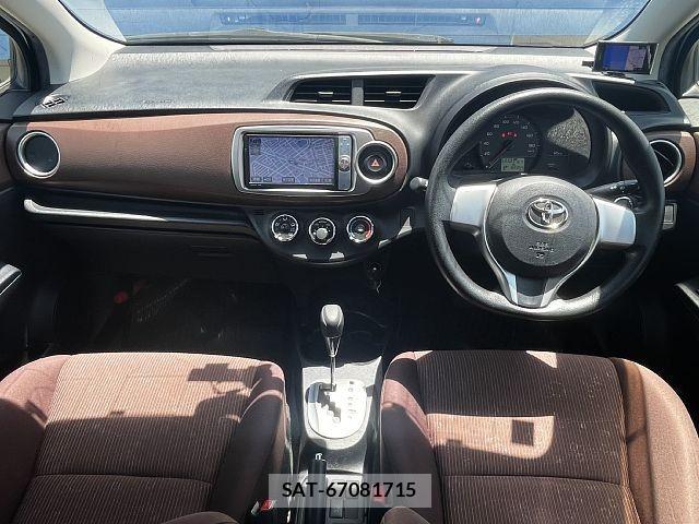 Toyota VITZ 2012-01 7226709-1