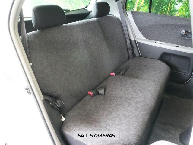 Toyota VITZ 2010-12 7226696-23