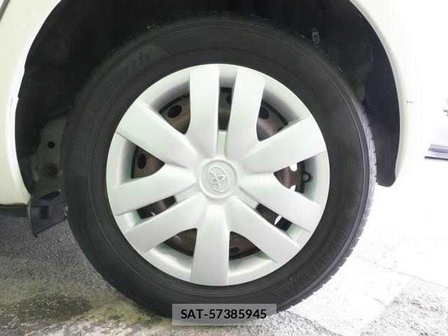 Toyota VITZ 2010-12 7226696-29
