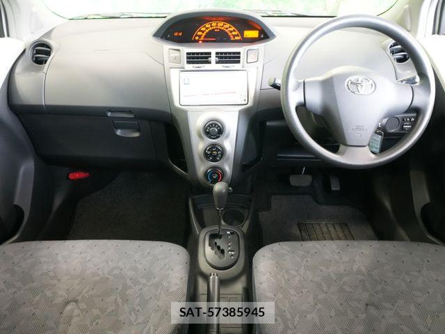 Toyota VITZ 2010-12 7226696-5