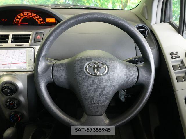Toyota VITZ 2010-12 7226696-6