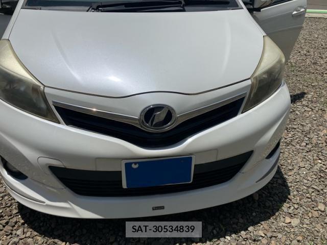 Toyota VITZ 2011-06 7226708-0