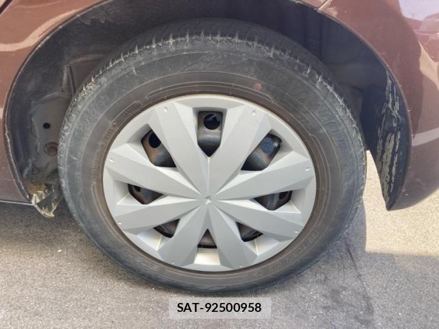 Toyota VITZ 2011-09 7226711-9