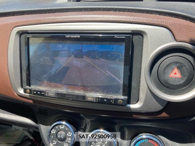 Toyota VITZ 2011-09 7226711-22