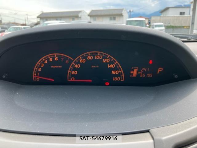 Toyota VITZ 2009-08 7226693-18