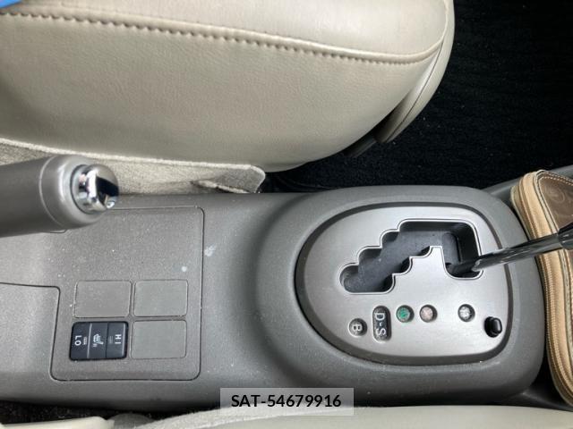 Toyota VITZ 2009-08 7226693-23