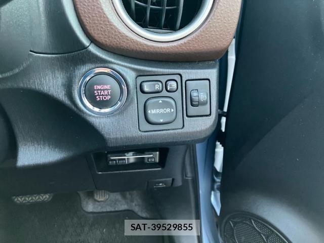 Toyota VITZ 2011-09 7226712-14