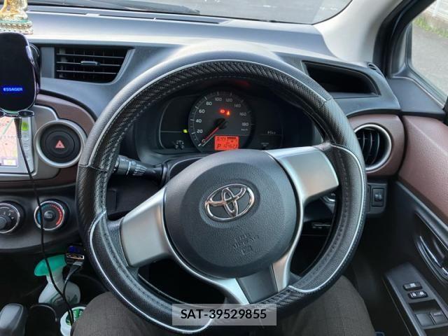 Toyota VITZ 2011-09 7226712-16