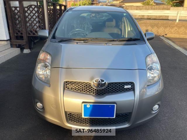Toyota VITZ 2005-06 7252738-0