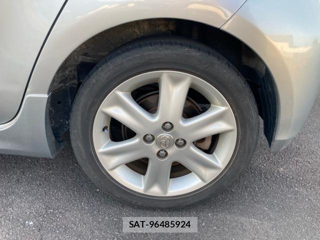 Toyota VITZ 2005-06 7252738-9