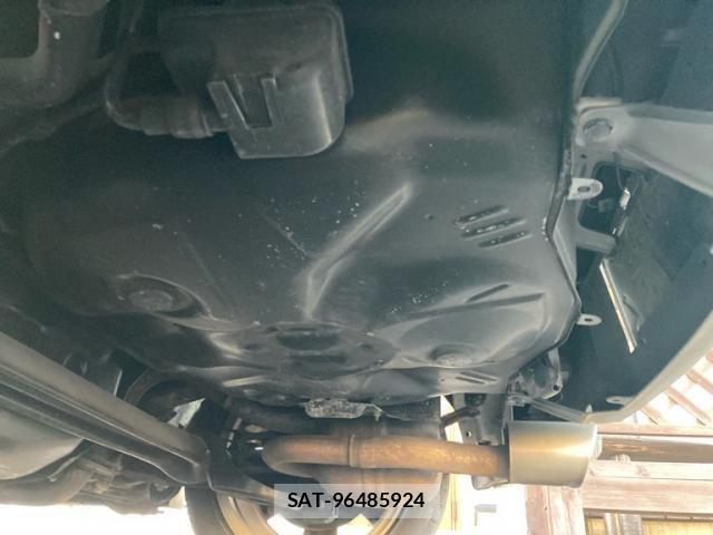 Toyota VITZ 2005-06 7252738-5