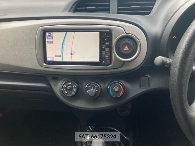 Toyota VITZ 2012-01 7252739-19