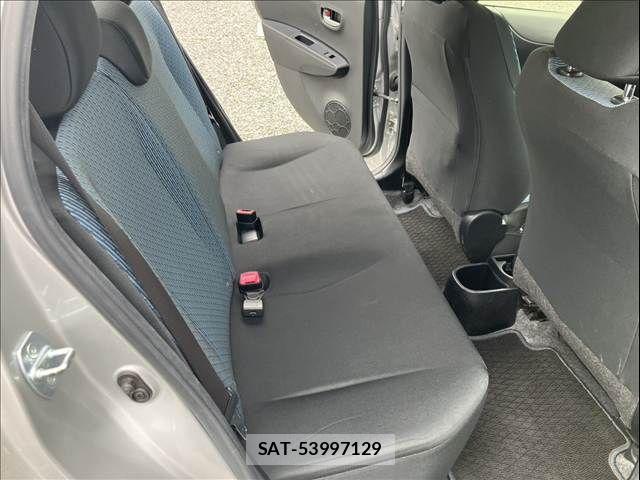Toyota VITZ 2014-01 7273217-12