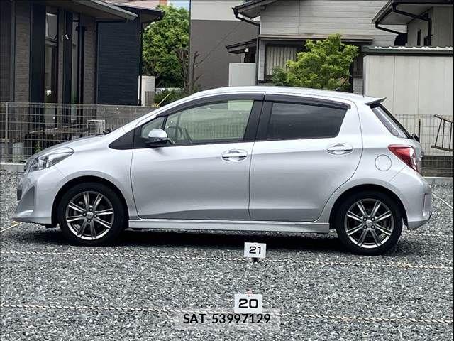 Toyota VITZ 2014-01 7273217-3